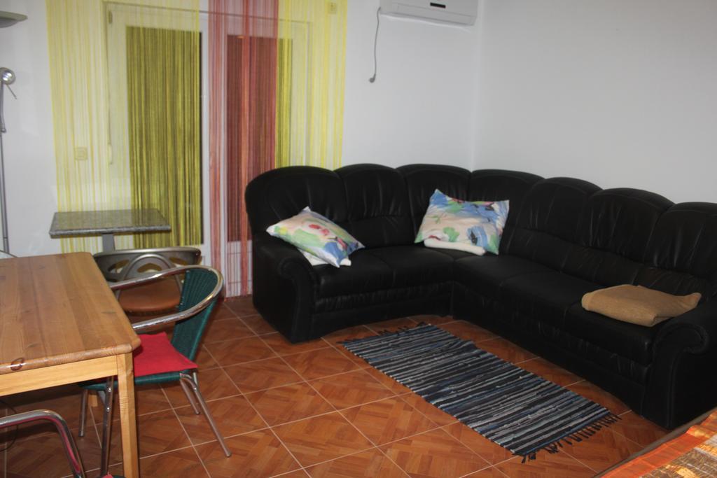 Apartments Miletic J-I Vodice Rum bild