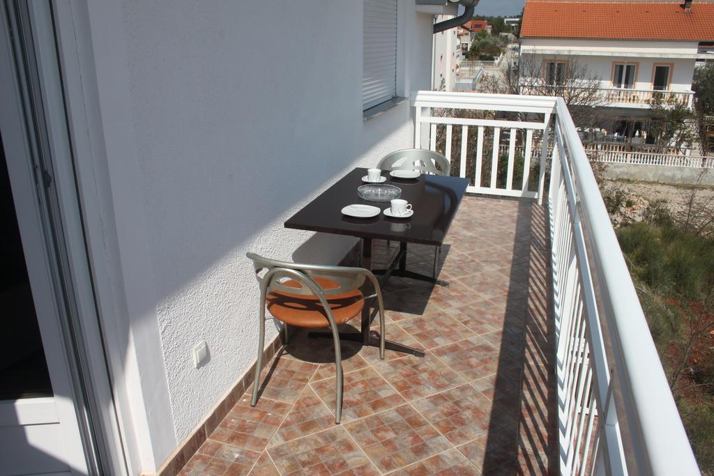 Apartments Miletic J-I Vodice Rum bild